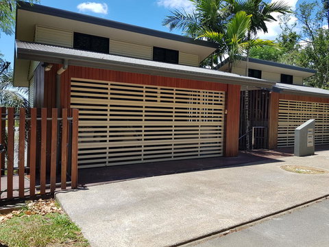 Paddons - Sunshine Coast Tourism 2