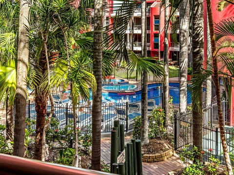 Enderley Gardens Resort - Sunshine Coast Tourism 3