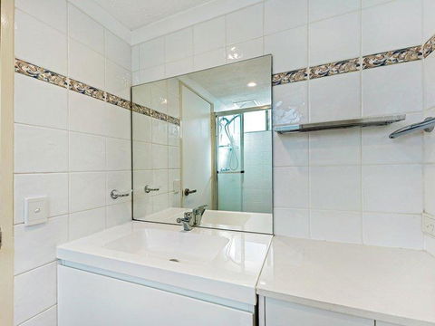 Enderley Gardens Resort - Sunshine Coast Tourism 4