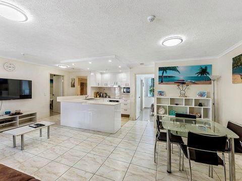 Enderley Gardens Resort - Sunshine Coast Tourism 11