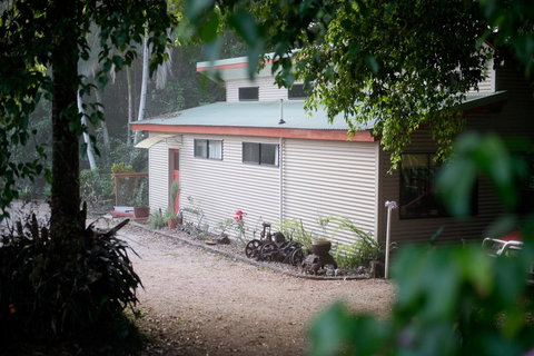 Sharlynn By The River - Holiday Sunshine Coast 17