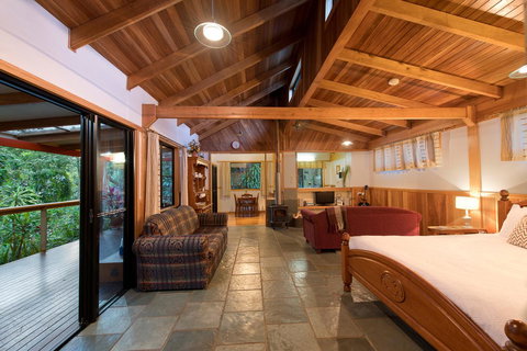 Sharlynn By The River - Holiday Sunshine Coast 24