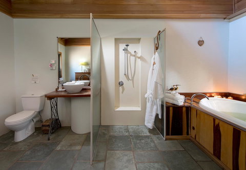 Sharlynn By The River - Holiday Sunshine Coast 19