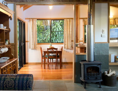 Sharlynn By The River - Holiday Sunshine Coast 42