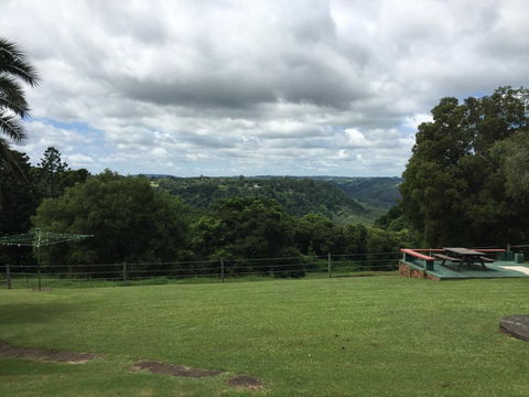 Montville Holiday Apartments - Sunshine Coast Tourism 26
