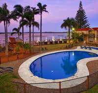 Waters Edge Port Macquarie - Sunshine Coast Tourism