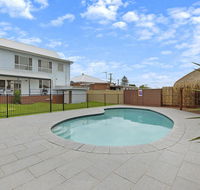 Waterview Beach house - Holiday Sunshine Coast