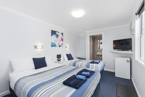 Wattle Grove Motel Maryborough - Sunshine Coast Tourism 1