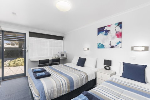 Wattle Grove Motel Maryborough - Sunshine Coast Tourism 3
