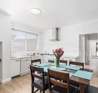 Wattle Grove Villa - Holiday Sunshine Coast