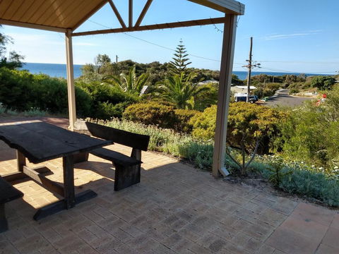 Wave Walk - Sunshine Coast Tourism 1