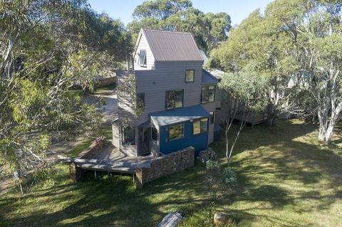 Wedgetail - Sunshine Coast Tourism 0