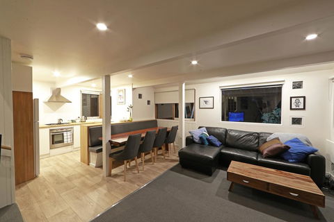 Wedgetail - Sunshine Coast Tourism 2