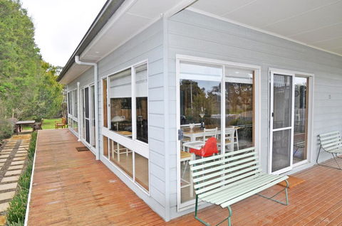 WELCOME BREAK - PET FRIENDLY - Sunshine Coast Tourism 2
