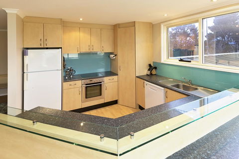 Wendaleigh 8 - Central Unit - Sunshine Coast Tourism 2