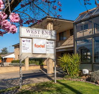 West End Motor Lodge - Holiday Sunshine Coast