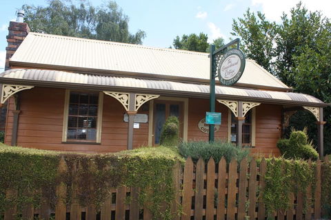 Westbury Gingerbread Cottages - Sunshine Coast Tourism 2