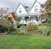 Westella Colonial BB Accommodation - Holiday Sunshine Coast