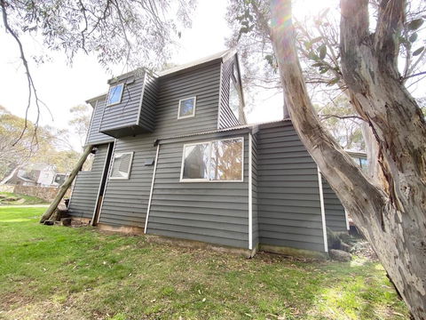 Westons - Sunshine Coast Tourism 1