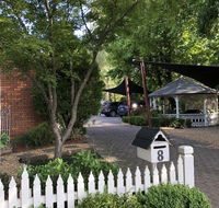 Westwood Lodge Apartments - Holiday Sunshine Coast