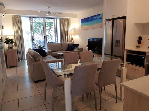 Whalecove Apartments - Sunshine Coast Tourism 1