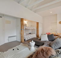 Whiskey Flat 2 - Holiday Sunshine Coast