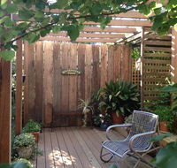 Whispering Pines Bed and Breakfast - Holiday Sunshine Coast