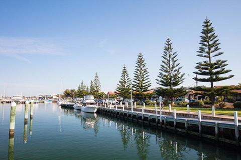 White Caps B - New Styles & Spacious Home - Sunshine Coast Tourism 0