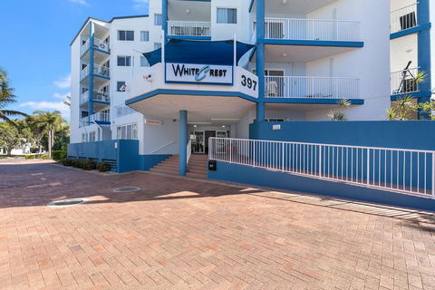White Crest Luxury Apartments - Sunshine Coast Tourism 2