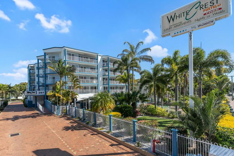 White Crest Luxury Apartments - Sunshine Coast Tourism 0