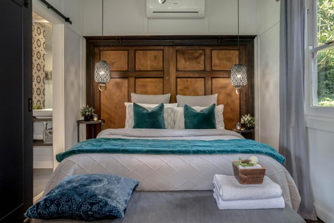 White Gates - Sunshine Coast Tourism 0