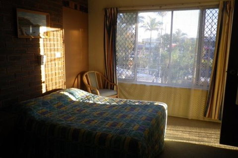 White Lanterns Motel - Sunshine Coast Tourism 2