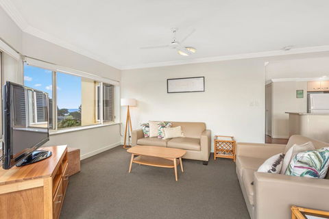 Whitesands 501 - Main Beach Location - Sunshine Coast Tourism 2