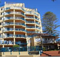 Whitesands G2 - Main Beach Location - Sunshine Coast Tourism