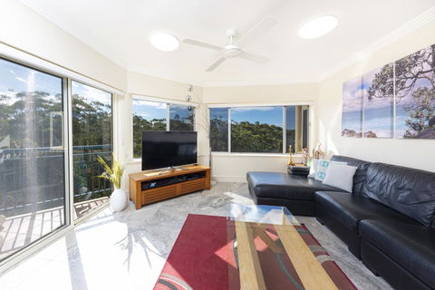 Whitesands Penthouse 1 - Sunshine Coast Tourism 3