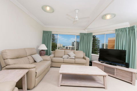 Whitesands, Unit 402, 34-38 North Street - Sunshine Coast Tourism 2