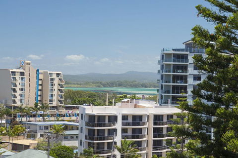 Whitesands, Unit 602, 34-38 North Street - Sunshine Coast Tourism 3
