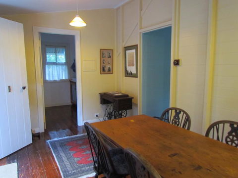 Whitsunday Cane Cutters Cottage - Sunshine Coast Tourism 3