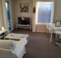 Whole storey 2 BedroomsKitchenLiving room in Glen Waverley - Sunshine Coast Tourism