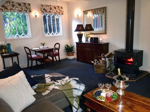 Wild Orchid Olinda - Sunshine Coast Tourism 2