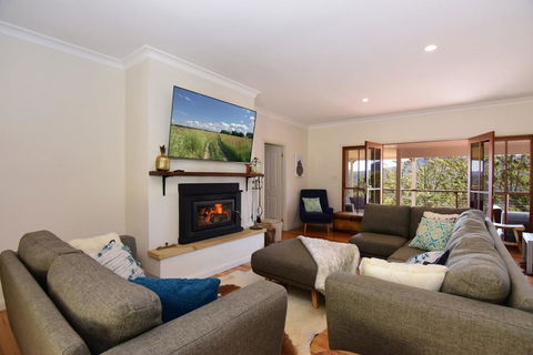 Wild Peace Mountain Lodge - Kangaroo Valley - Sunshine Coast Tourism 3