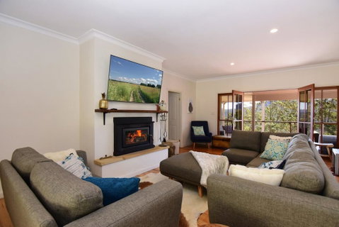 Wild Peace Mountain Lodge - Kangaroo Valley - Sunshine Coast Tourism 3