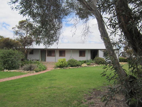 Willalooka Tavern - Sunshine Coast Tourism 1