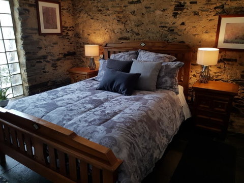 William Hunt's Retreat - Redwood Studio - Sunshine Coast Tourism 2