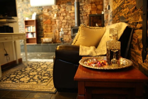 William Hunt's Retreat - Redwood Studio - Sunshine Coast Tourism 1