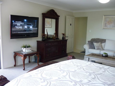 Willowbank Drive Bed & Breakfast - Sunshine Coast Tourism 1
