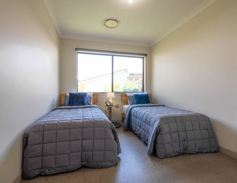 Wilson Ave Unit 2, 13 Wilson Ave - Sunshine Coast Tourism 2