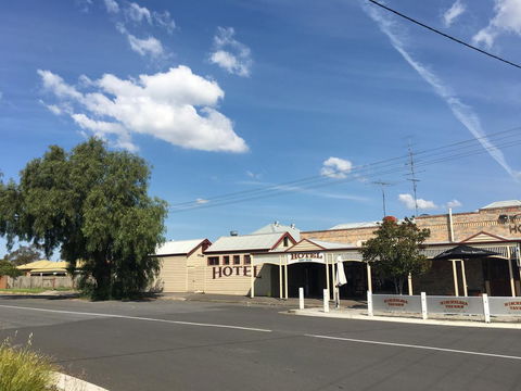 Winchelsea Motel - Sunshine Coast Tourism 1