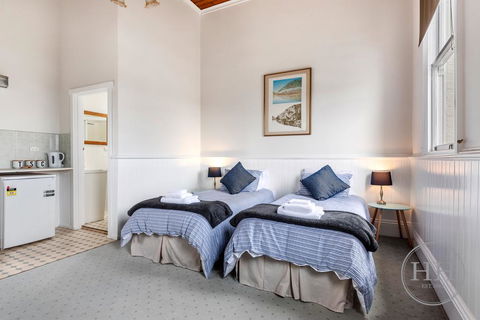 Windarra On High - Sunshine Coast Tourism 1