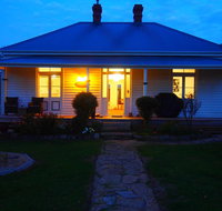 Windsor Cottage - Sunshine Coast Tourism